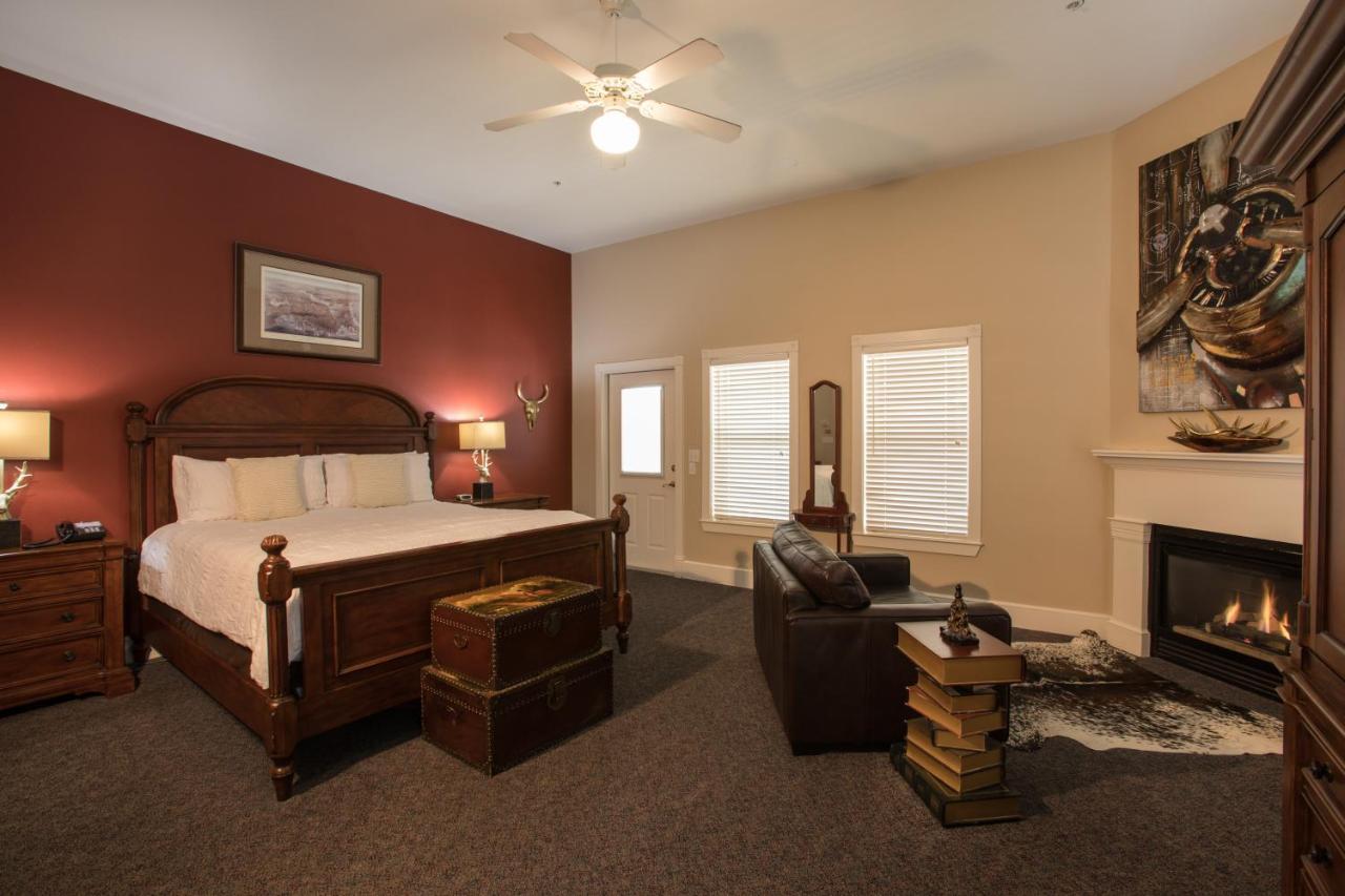 Gruene River Hotel & Retreat นิวบราวน์เฟลส์ ภายนอก รูปภาพ