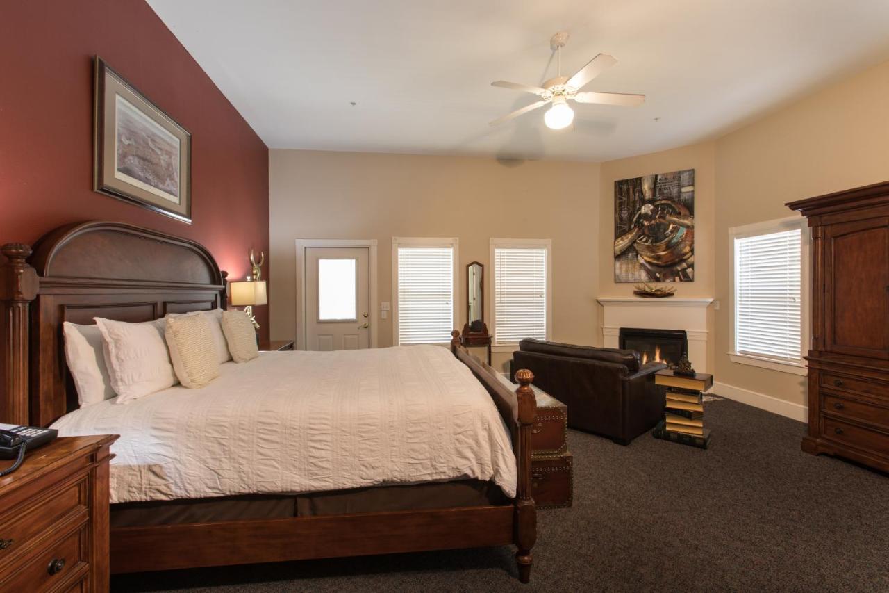Gruene River Hotel & Retreat นิวบราวน์เฟลส์ ภายนอก รูปภาพ