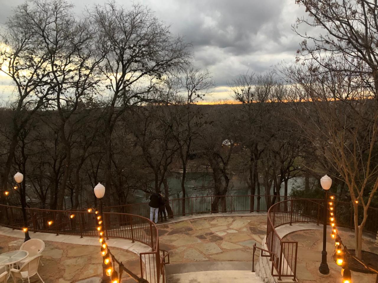 Gruene River Hotel & Retreat นิวบราวน์เฟลส์ ภายนอก รูปภาพ
